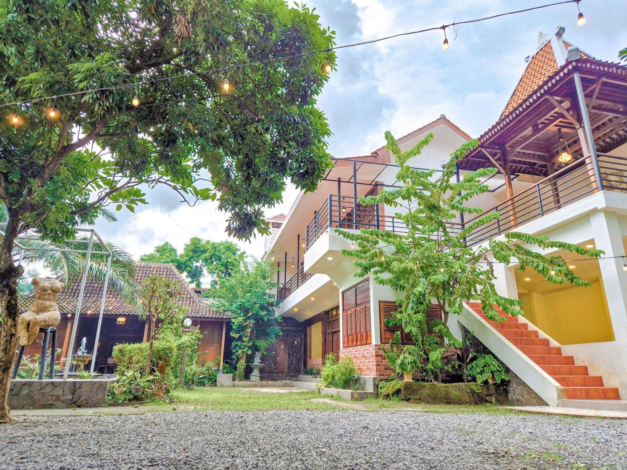 Pendhapa Art Space - Pas Limasan Homestay Prawirotaman エクステリア 写真